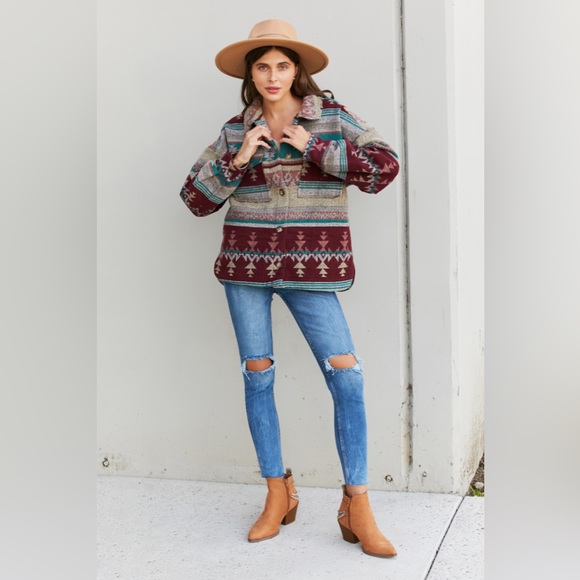 Geometric Raw Trim Slit Shacket - Picture 2 of 5